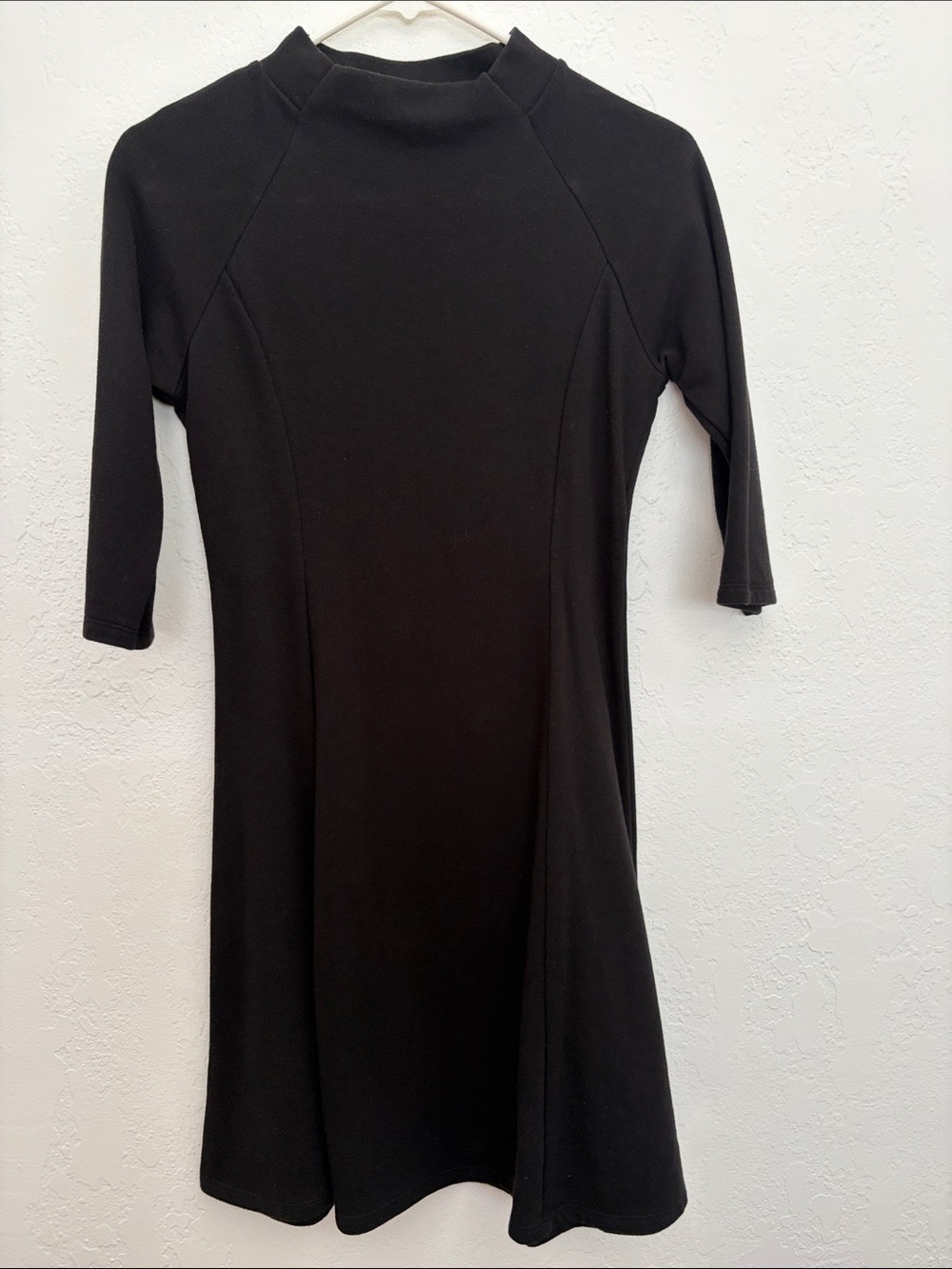 (!!) Uniqlo Black Midi Fit-and-Flare Dress
